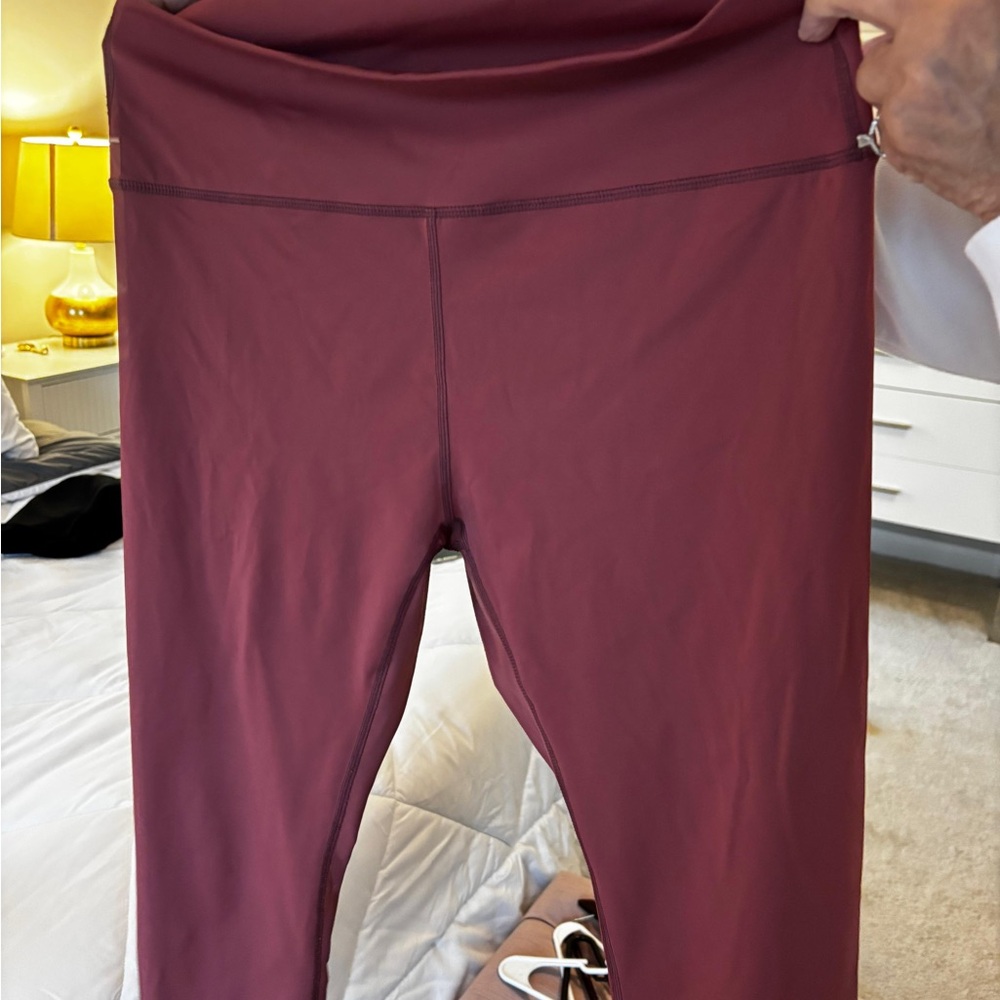 High-Waist Maroon Active Leggings